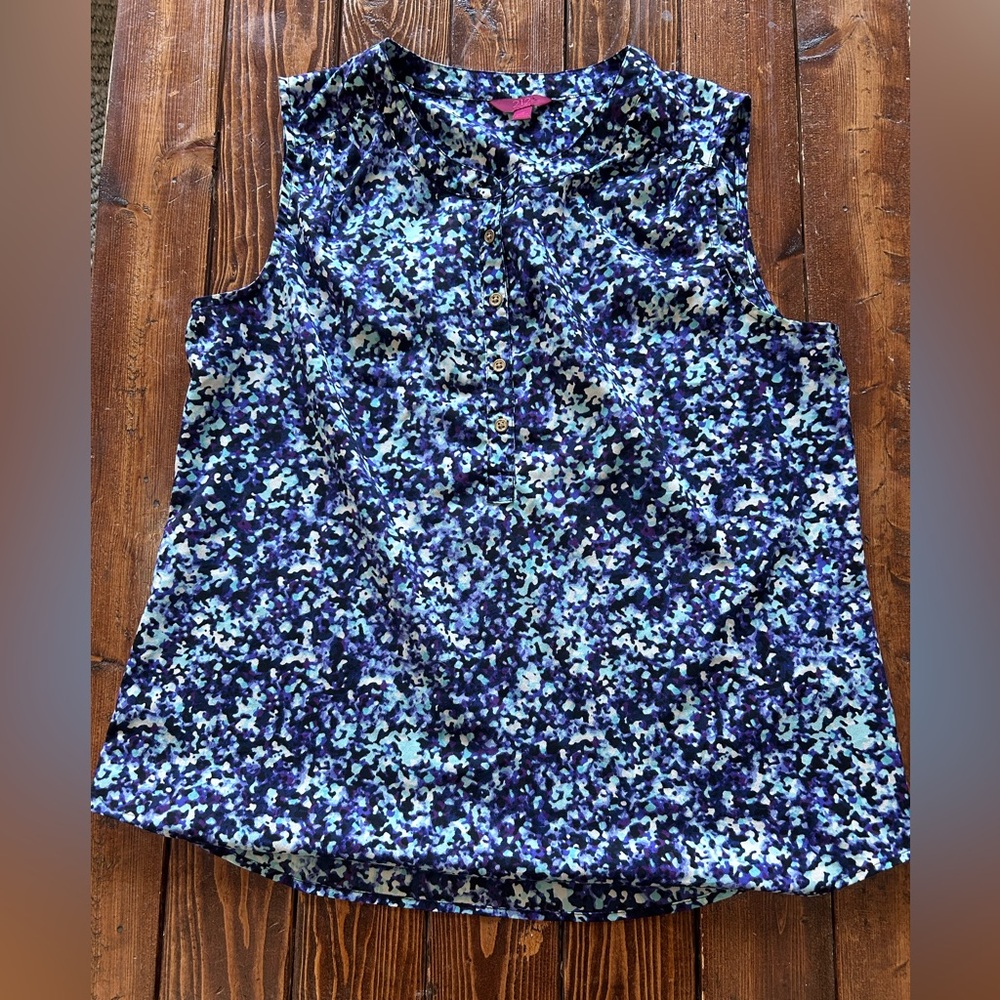 212 Collection Blue and White Patterned Tank Top